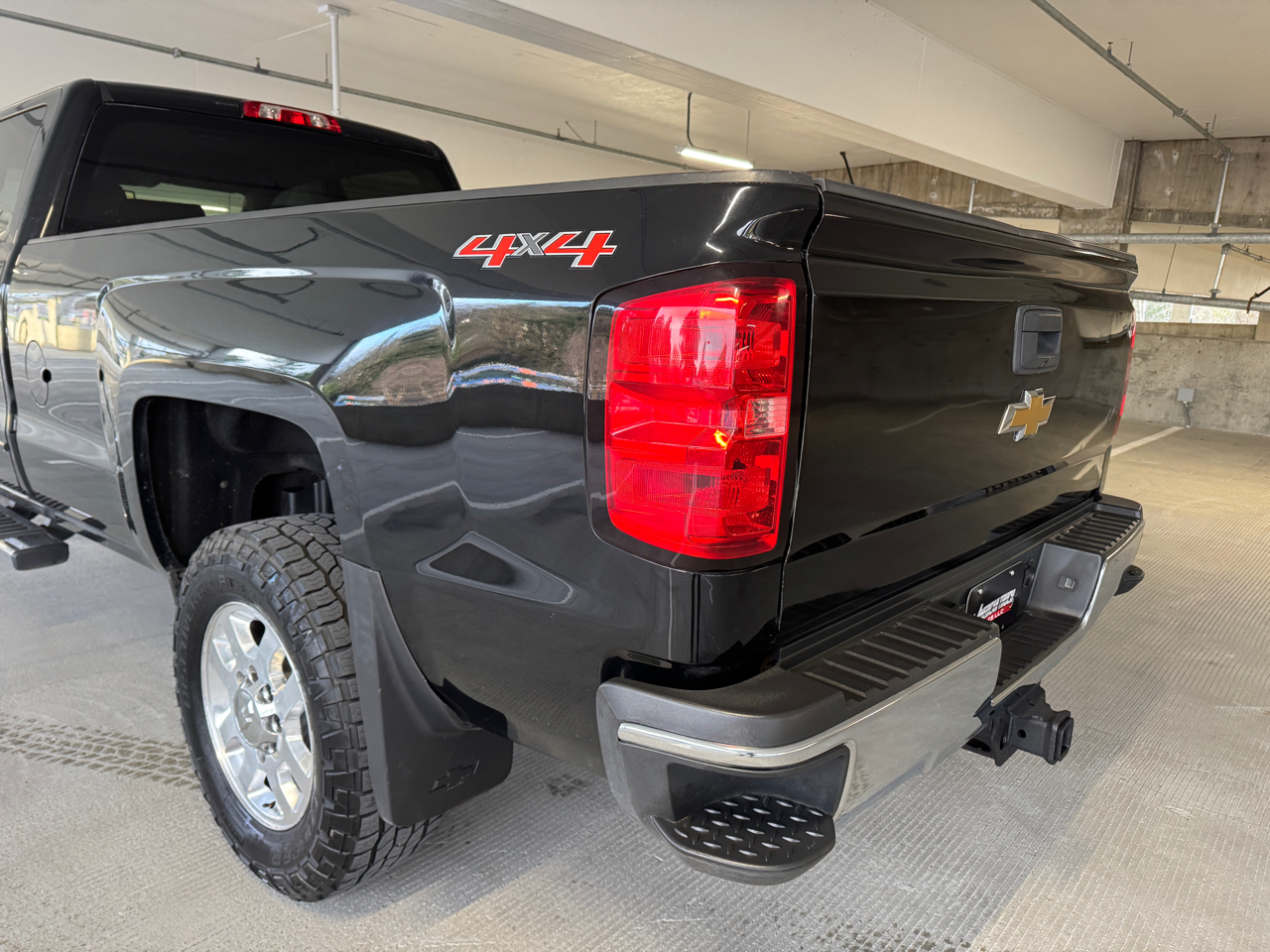 Chevrolet Silverado 3500HD LT Crew Cab 4WD 2015