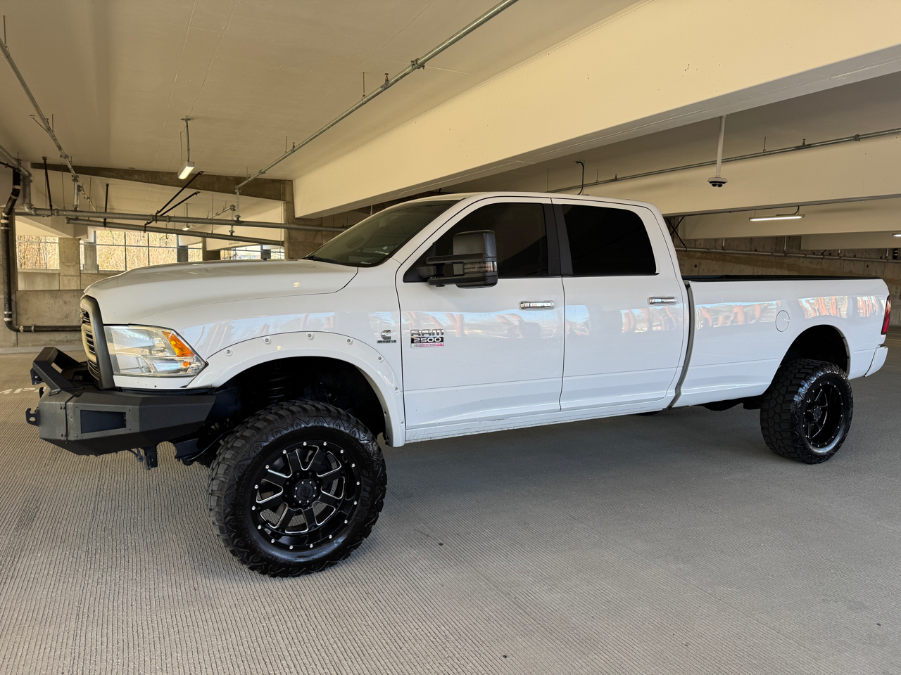 RAM 2500 Laramie Crew Cab LWB 4WD 2011