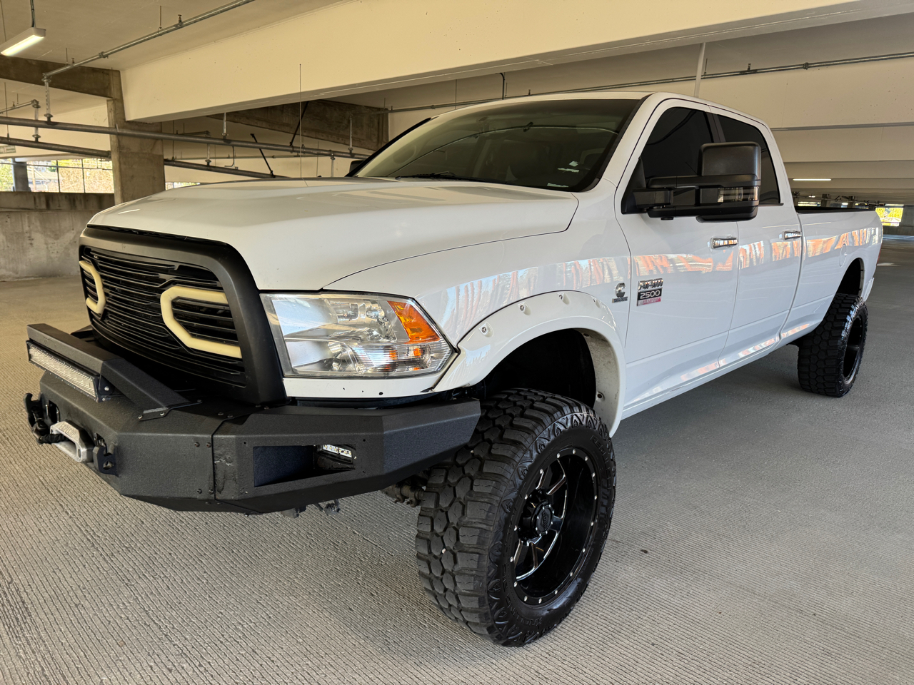 RAM 2500 Laramie Crew Cab LWB 4WD 2011