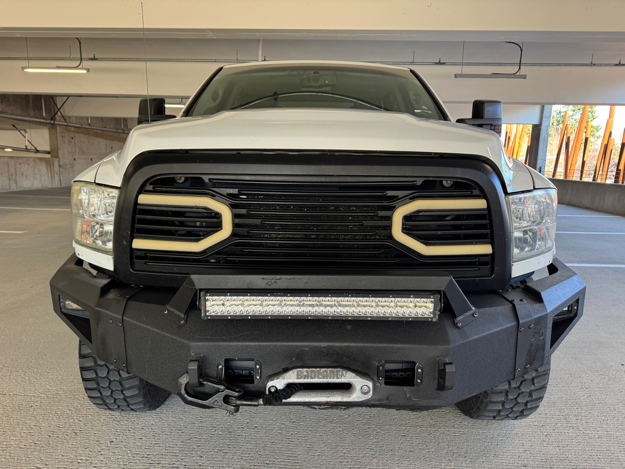 RAM 2500 Laramie Crew Cab LWB 4WD 2011