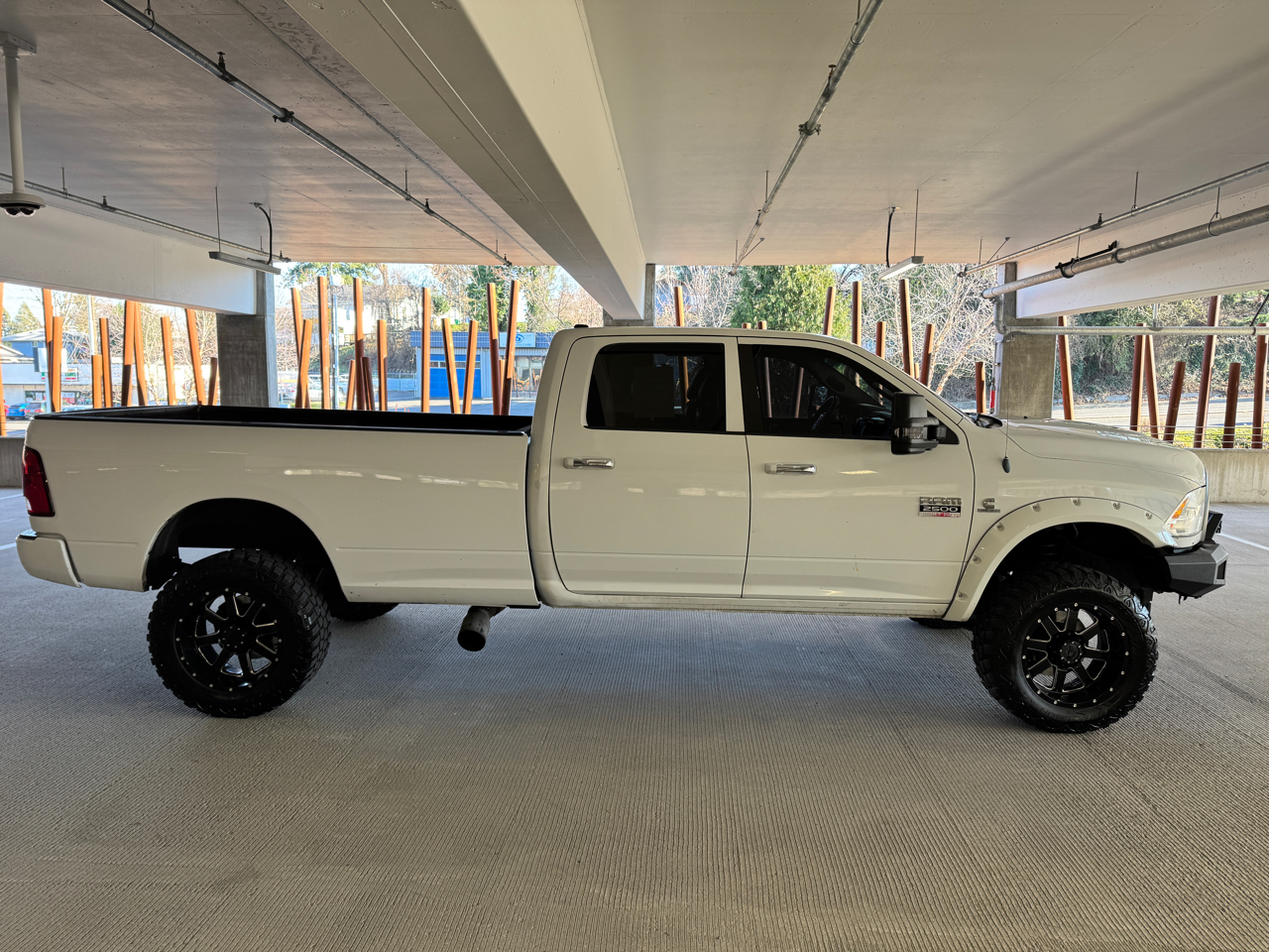 RAM 2500 Laramie Crew Cab LWB 4WD 2011