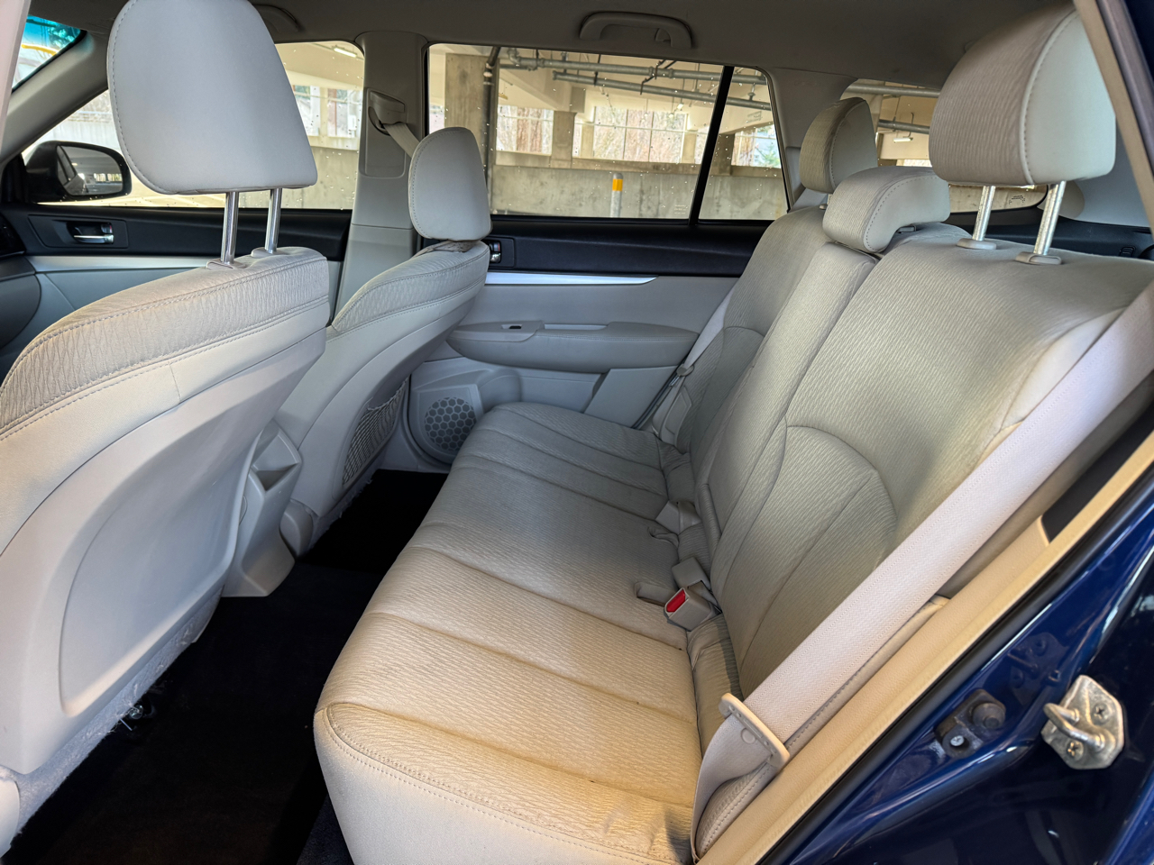 Subaru Outback 2.5i 2010