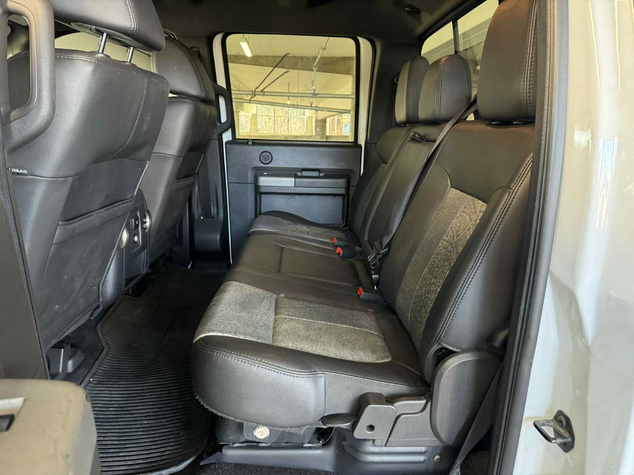 Ford F-350 SD Lariat Crew Cab Long Bed 4WD 2011