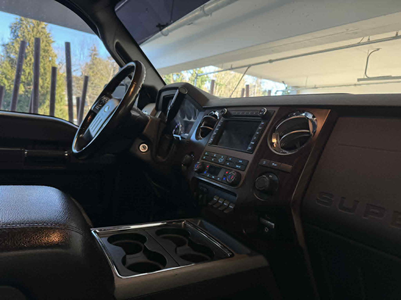 Ford F-350 SD Lariat Crew Cab Long Bed 4WD 2011