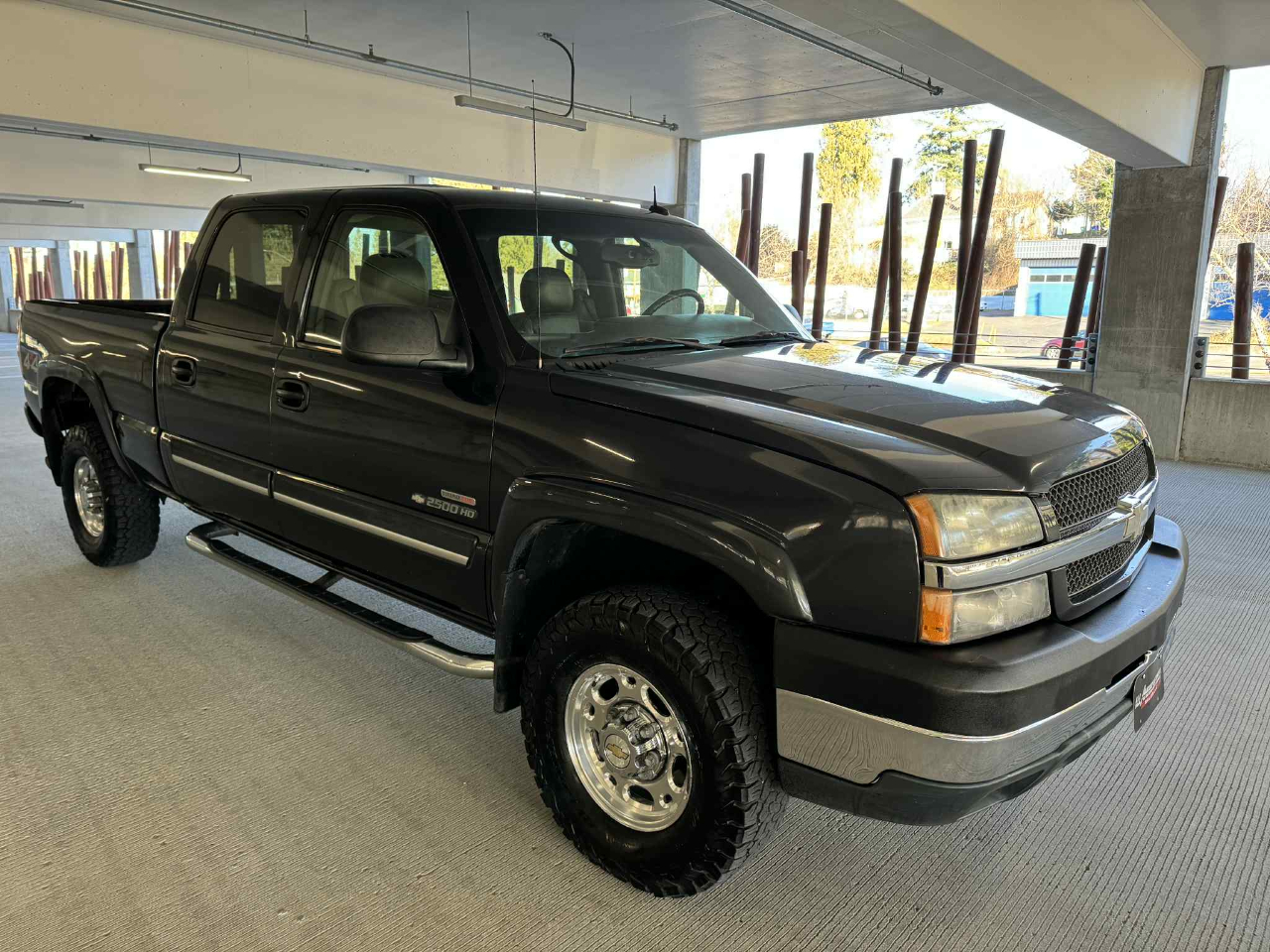 Chevrolet Silverado 2500HD Crew Cab Short Bed 4WD 2003