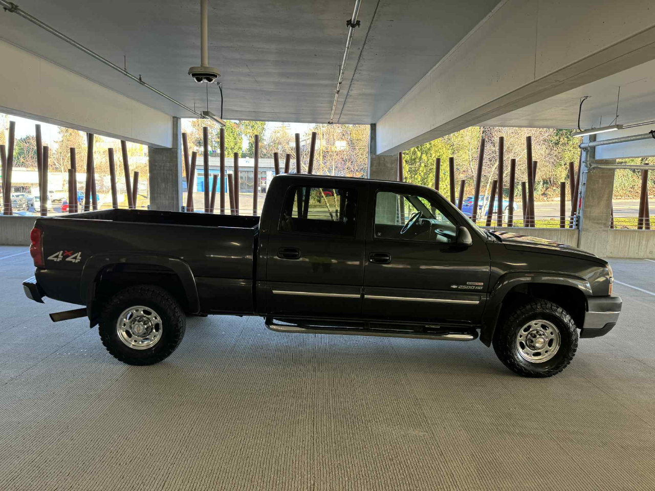 Chevrolet Silverado 2500HD Crew Cab Short Bed 4WD 2003