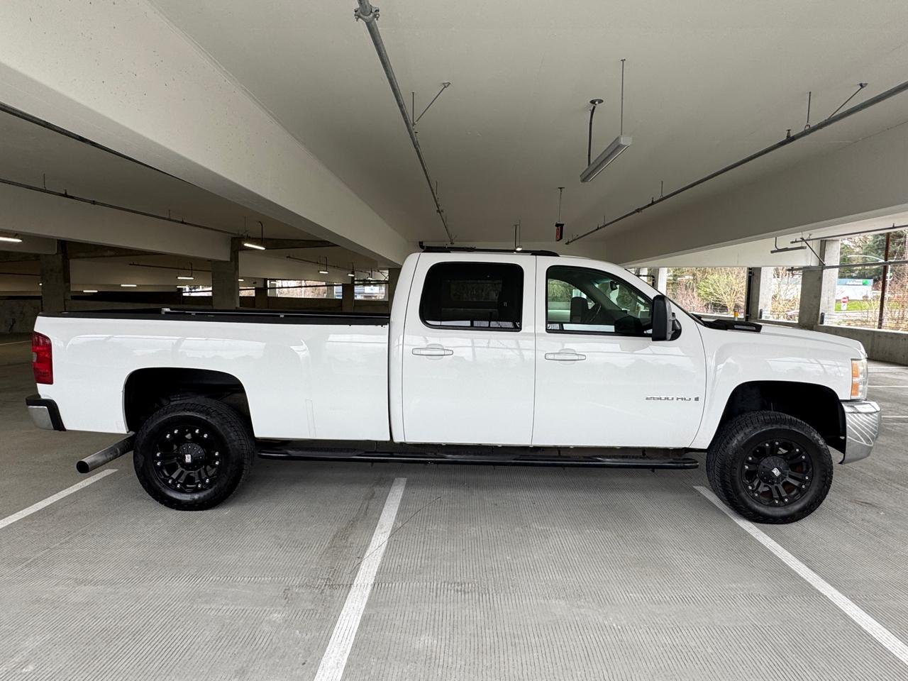 Chevrolet Silverado 2500HD LT1 Crew Cab Long Box 4WD 2008