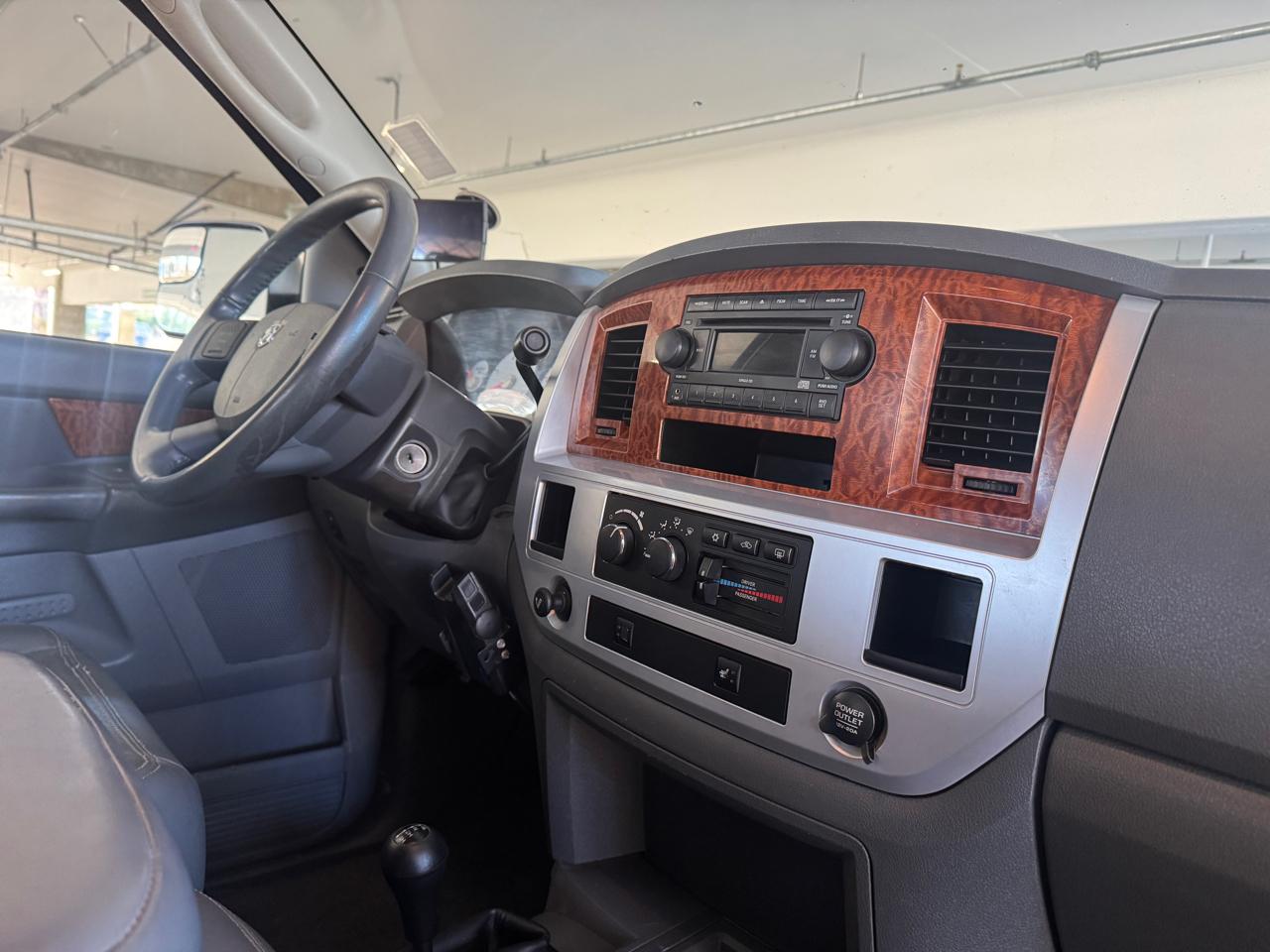 Dodge Ram 2500 Laramie SLT Quad Cab 4WD 2006