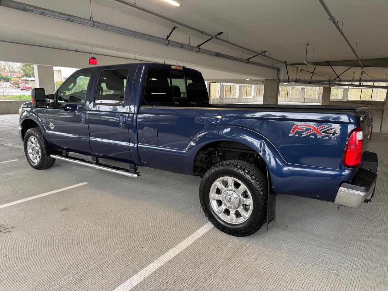 Ford F-350 SD Lariat Crew Cab Long Bed 4WD 2012