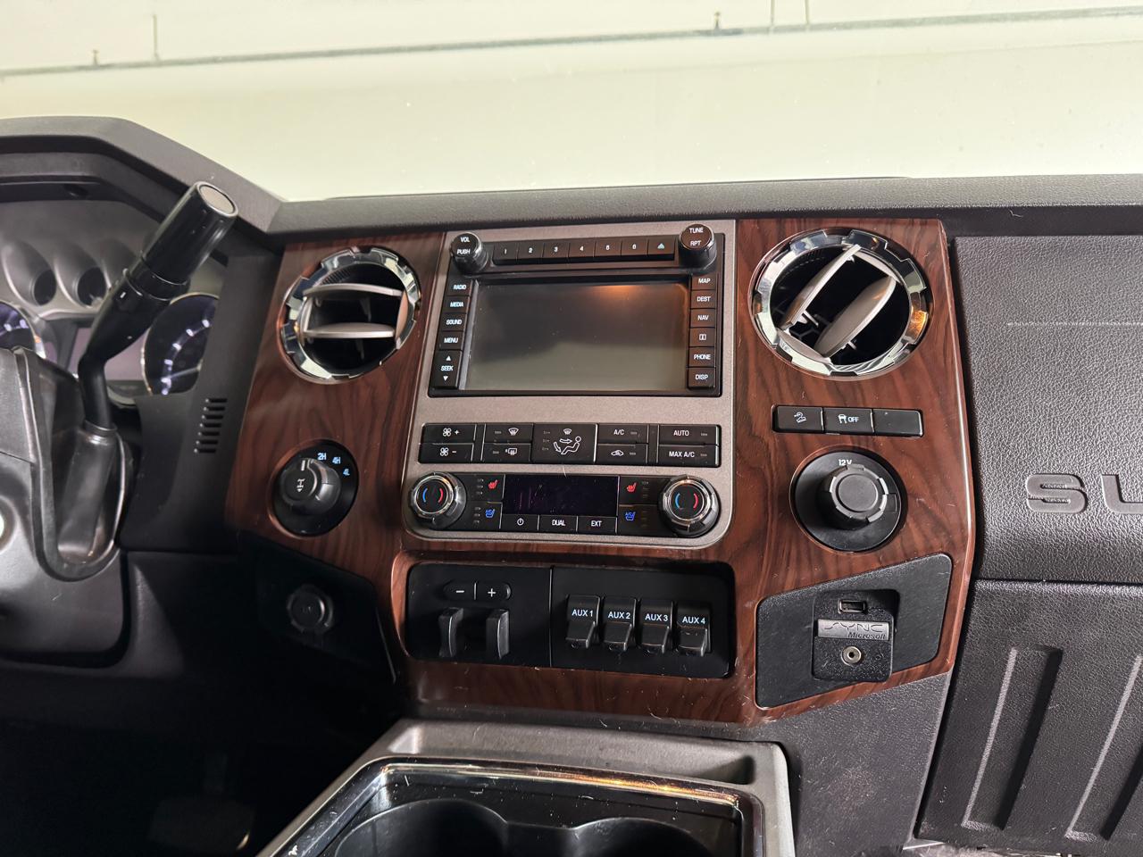 Ford F-350 SD Lariat Crew Cab Long Bed 4WD 2012