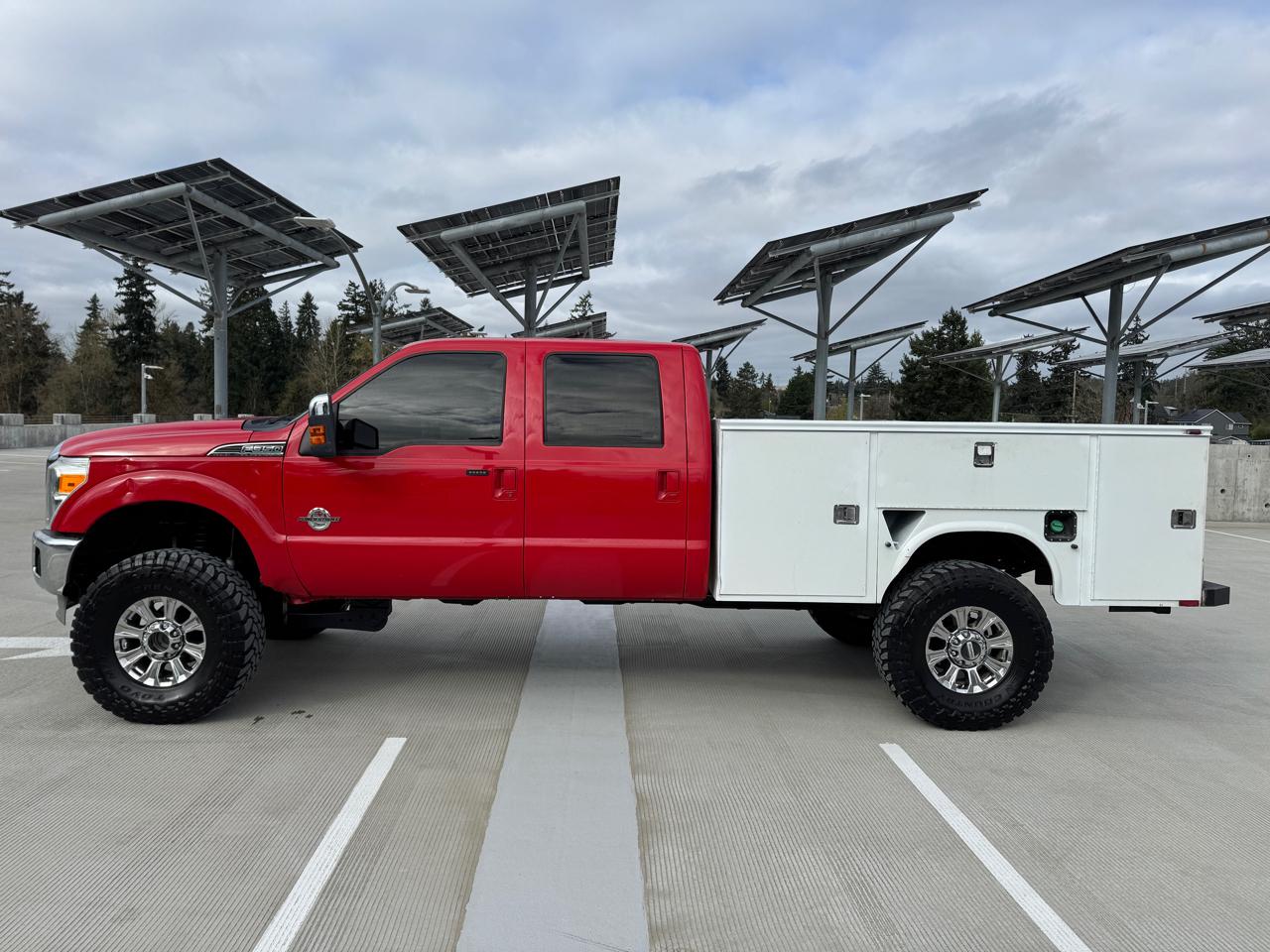 Ford F-350 SD Lariat Crew Cab Long Bed 4WD 2011