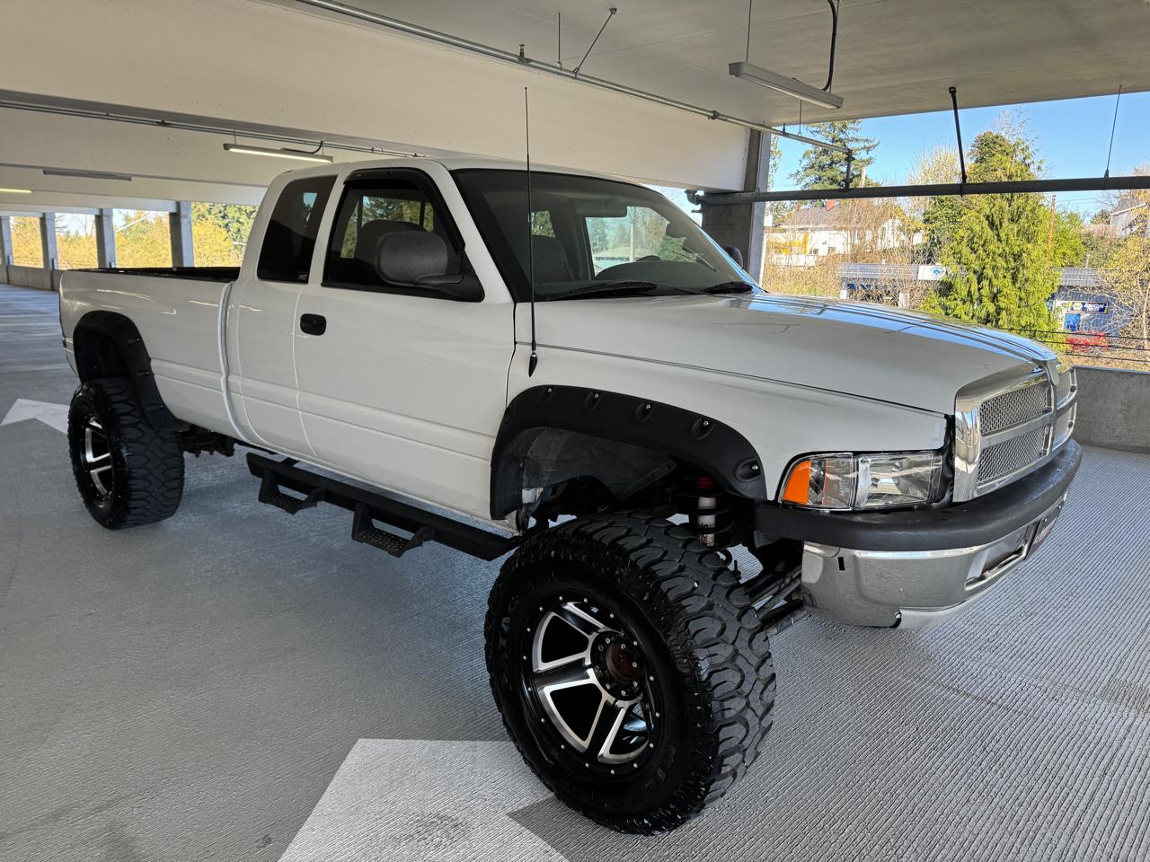 Dodge Ram 2500 SLT Quad Cab Long Bed 4WD 1998