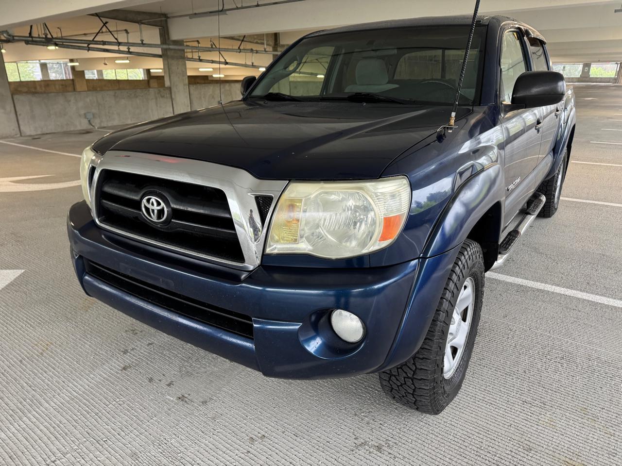 Toyota Tacoma Double Cab V6 4WD 2006