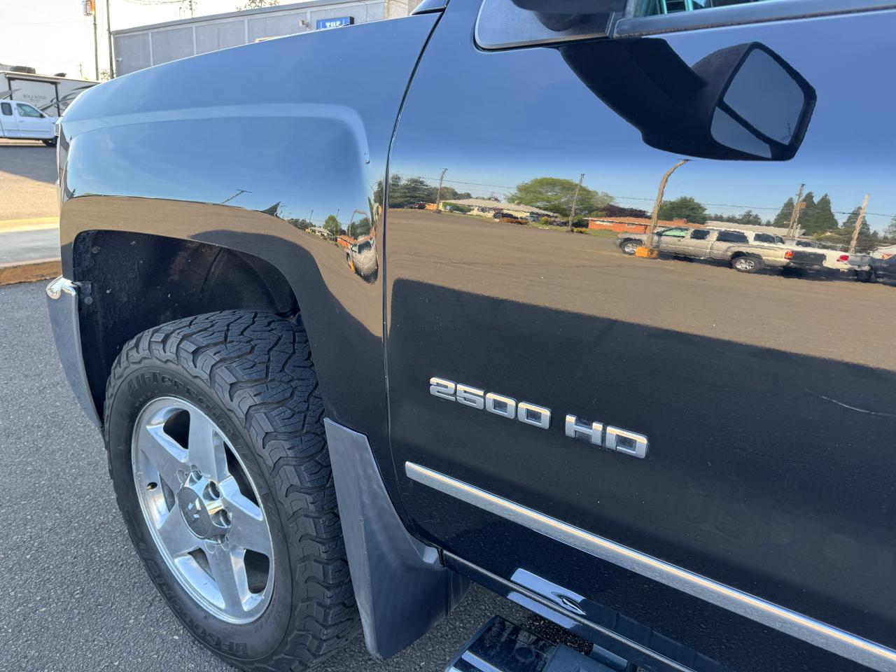Chevrolet Silverado 2500HD 4WD Crew Cab 167.7" LTZ 2015