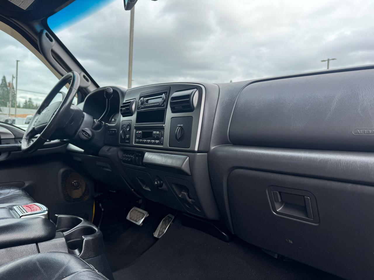 Ford F-250 SD Lariat Crew Cab Short Bed 4WD 2006