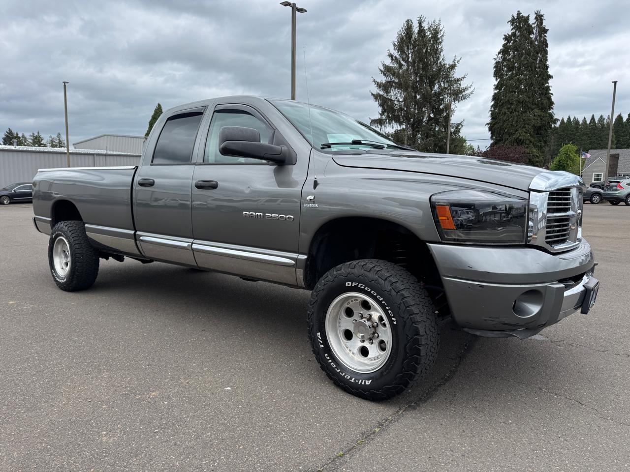 Dodge Ram 2500 Laramie Crew Cab LWB 4WD 2006