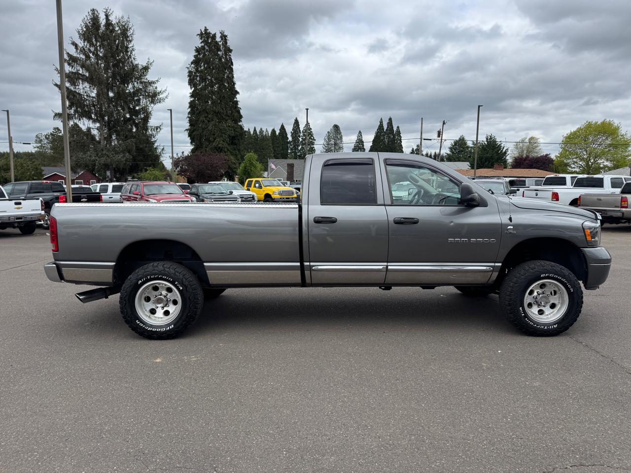 Dodge Ram 2500 Laramie Crew Cab LWB 4WD 2006