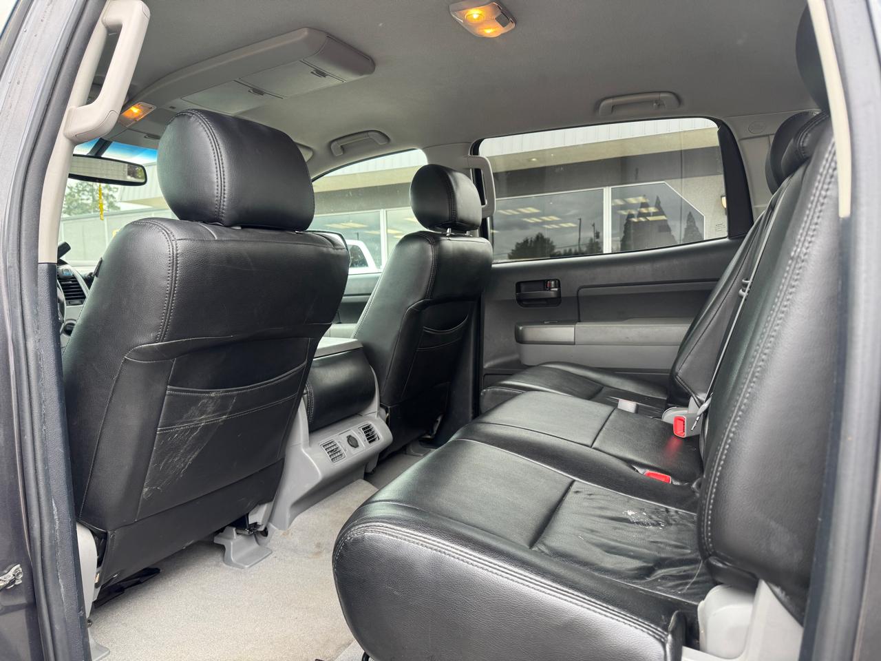 Toyota Tundra 4WD CrewMax 145.7" 5.7L SR5 (Natl) 2011