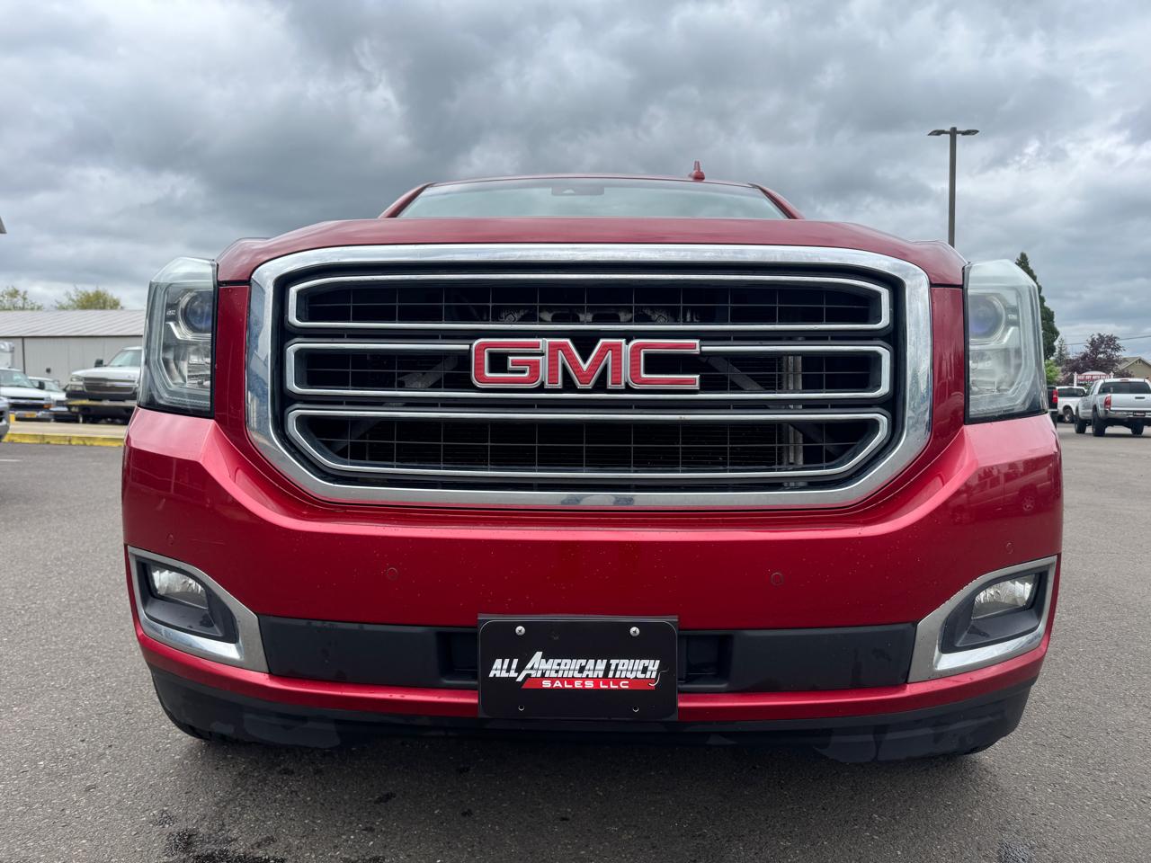 GMC Yukon XL SLT 1/2 Ton 4WD 2015