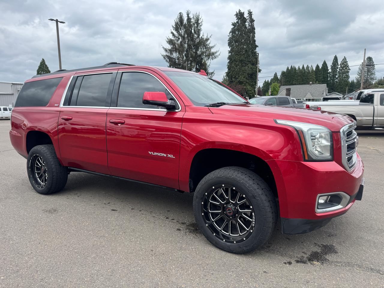 GMC Yukon XL SLT 1/2 Ton 4WD 2015