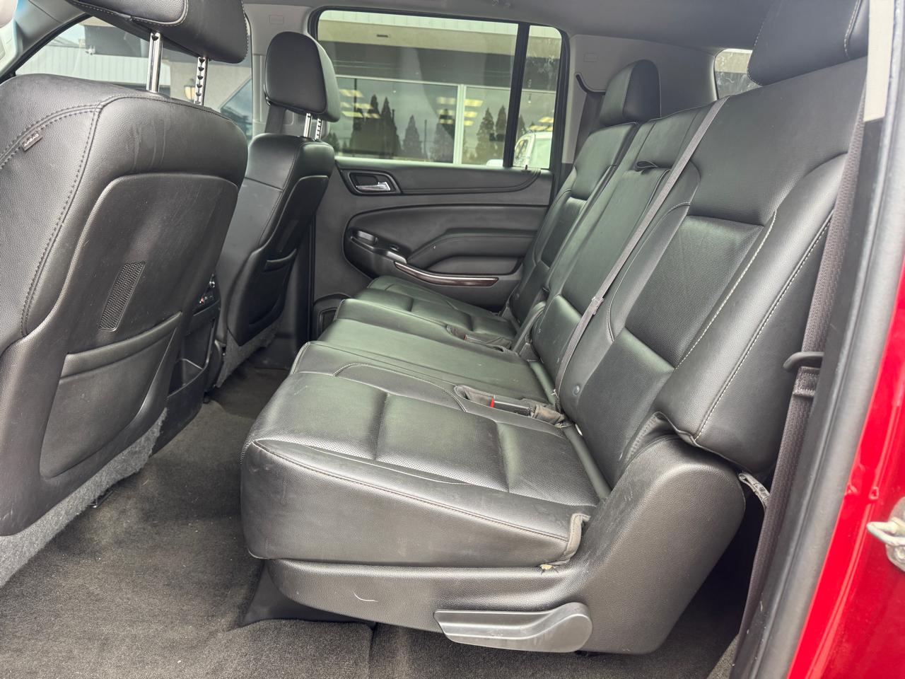 GMC Yukon XL SLT 1/2 Ton 4WD 2015