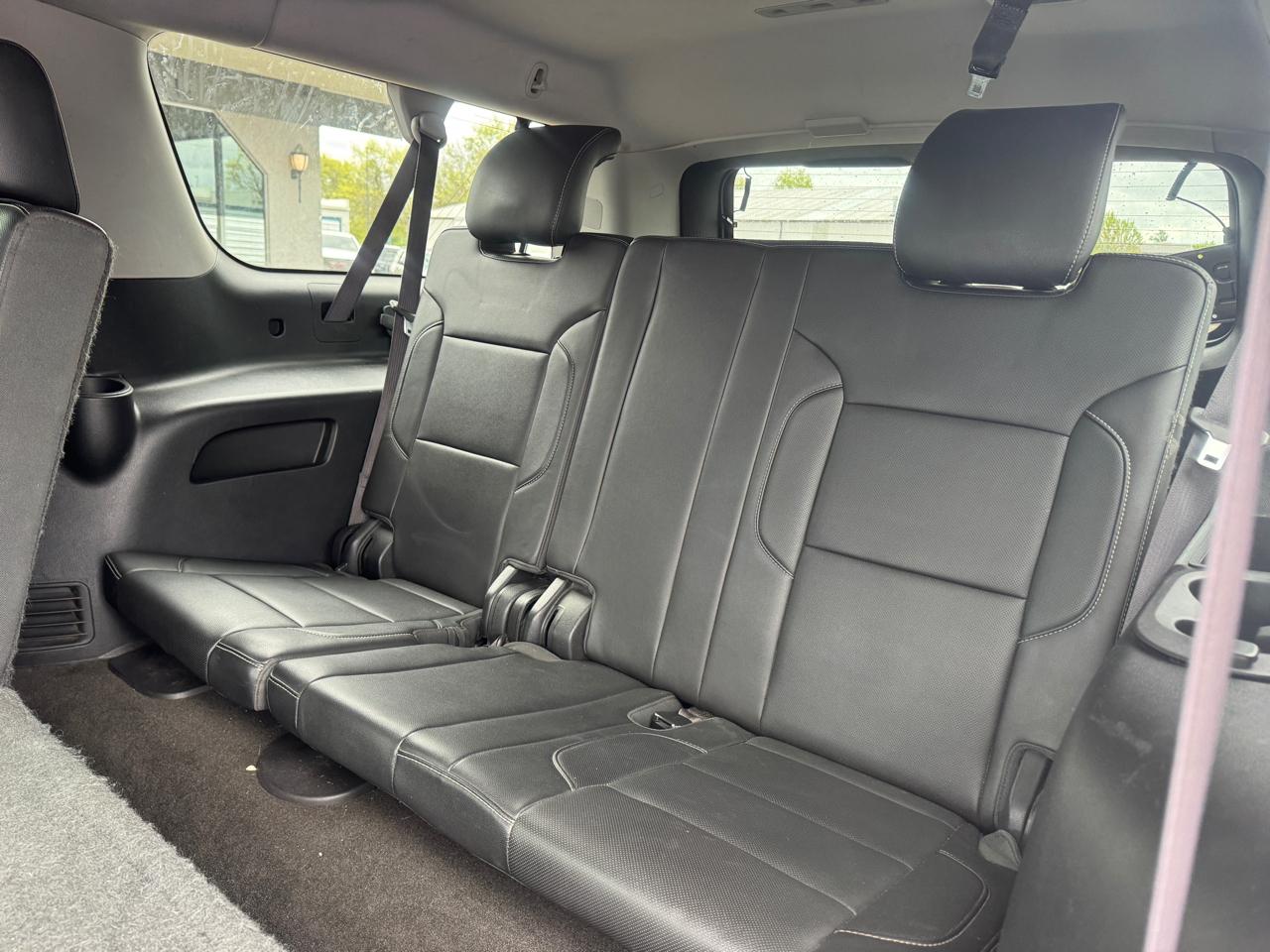 GMC Yukon XL SLT 1/2 Ton 4WD 2015