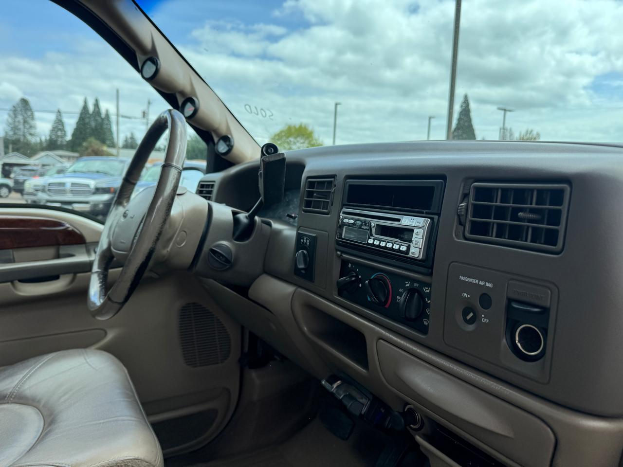 Ford F-250 SD Lariat SuperCab Short Bed 4WD 2000