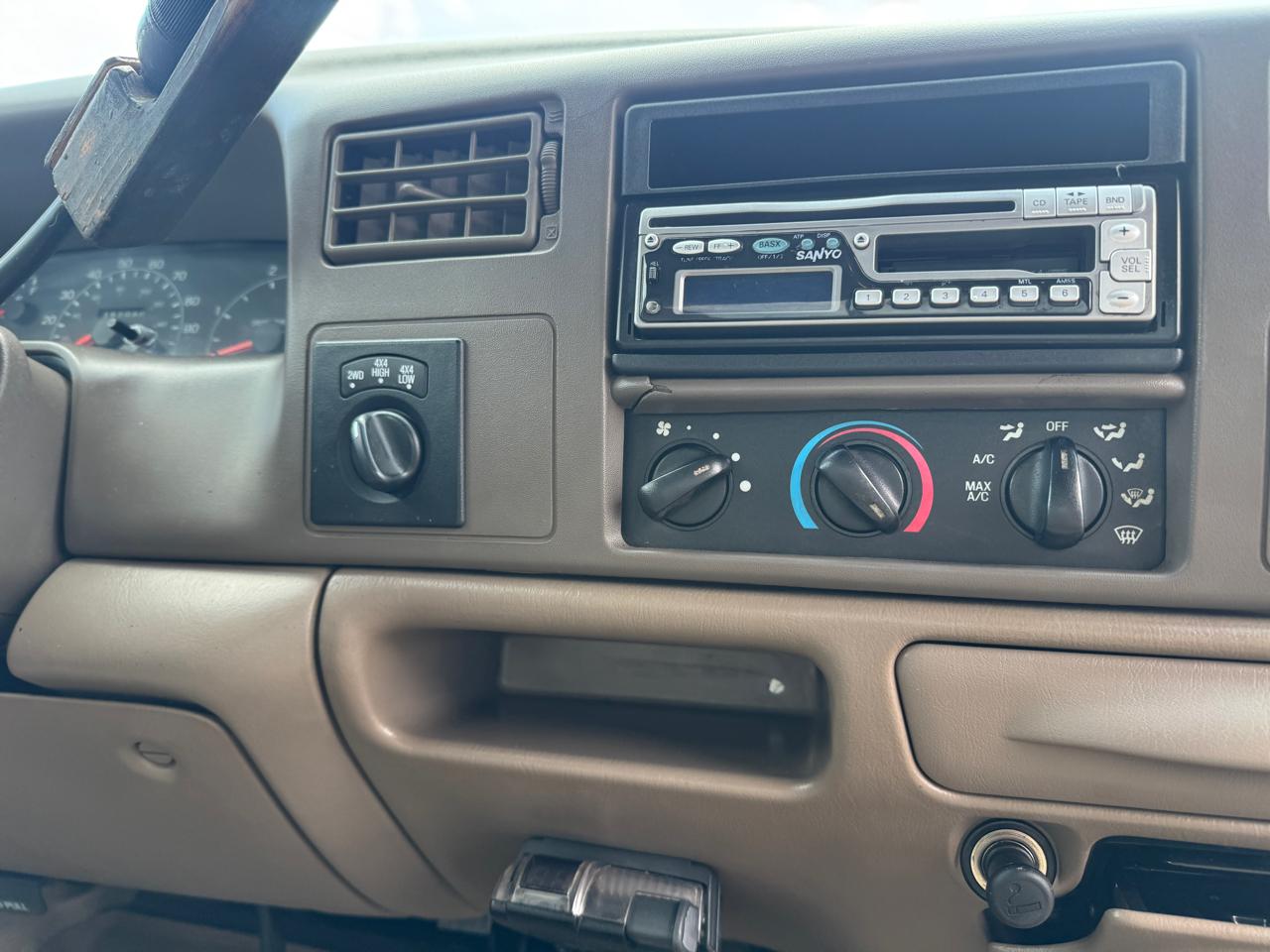 Ford F-250 SD Lariat SuperCab Short Bed 4WD 2000