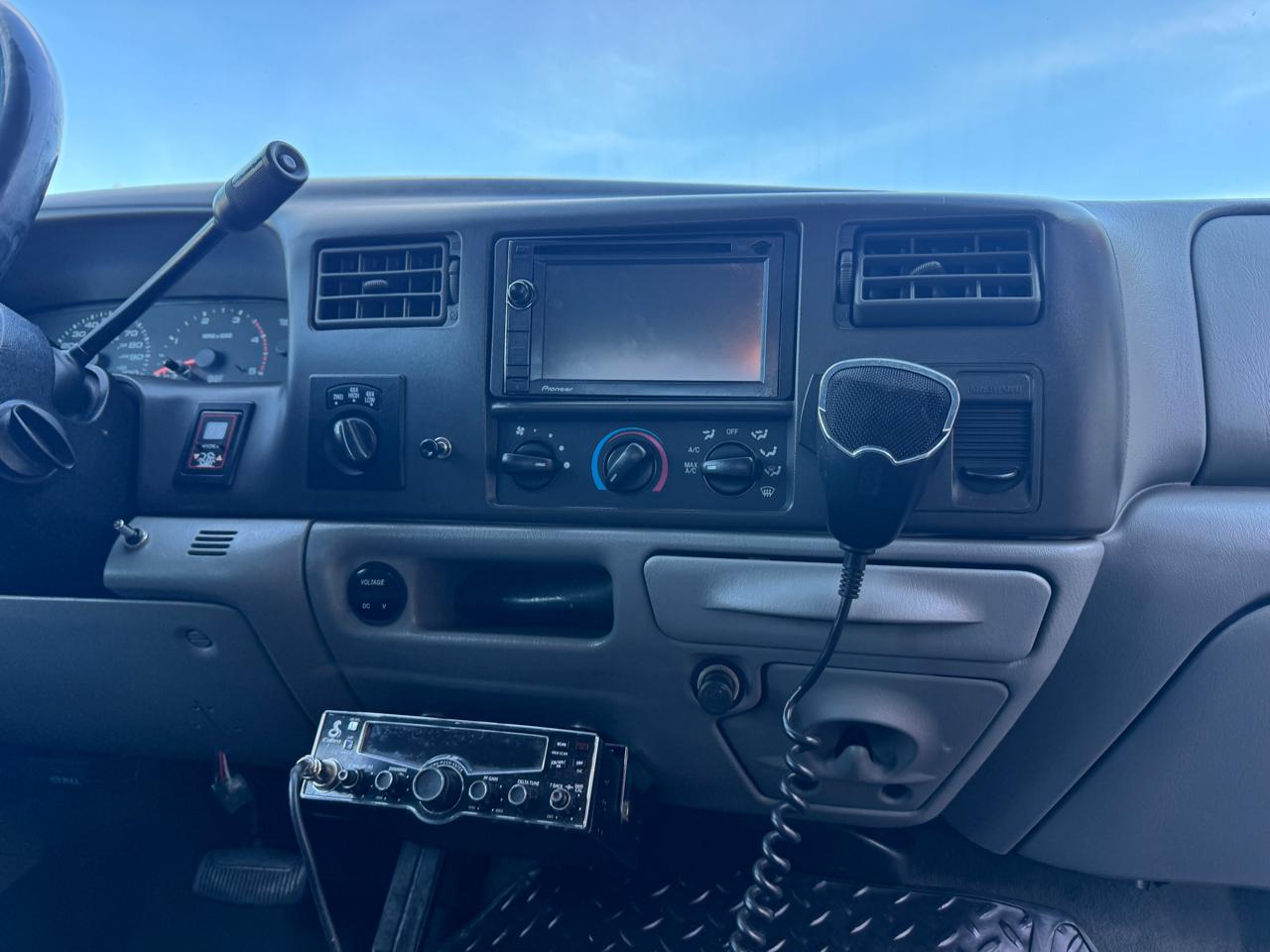 Ford F-350 SD Lariat Crew Cab Long Bed 4WD 2002