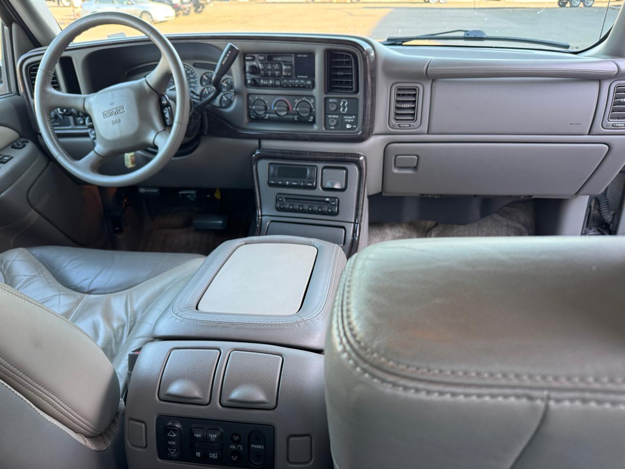GMC Sierra 1500 Denali Ext. Cab AWD 2002