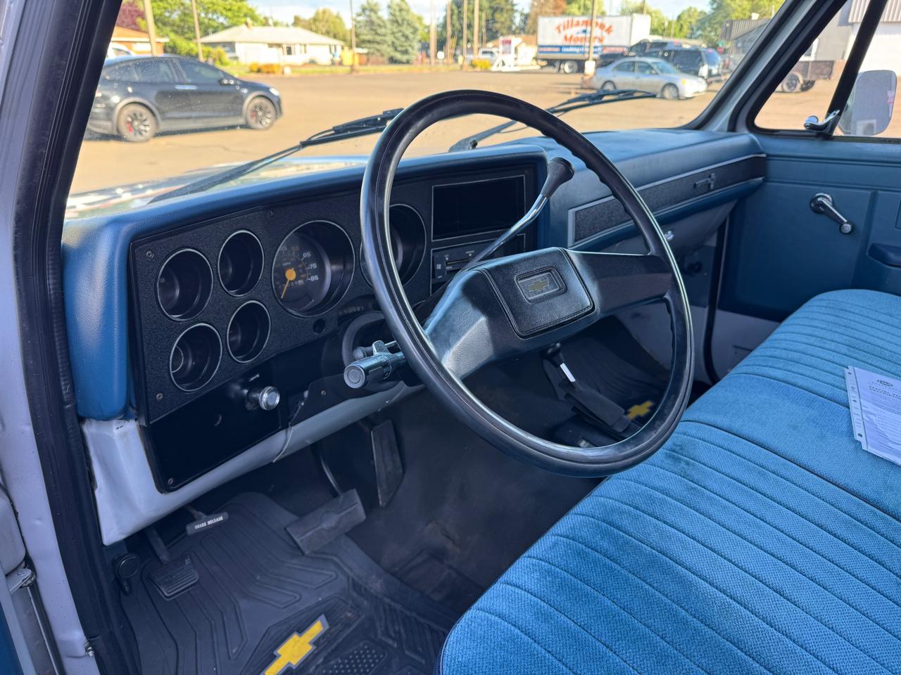 Chevrolet C/K 10 Regular Cab 4WD 1985