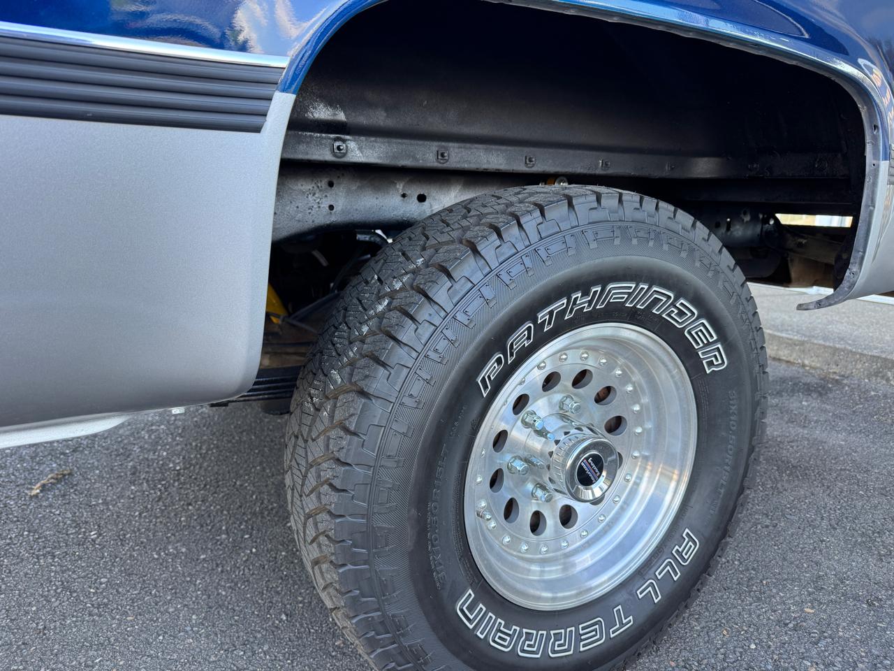 Chevrolet C/K 10 Regular Cab 4WD 1985