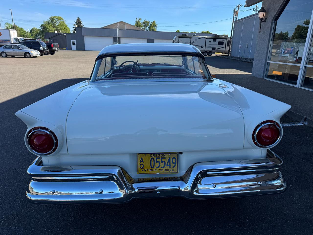 Ford Fairlane  1957
