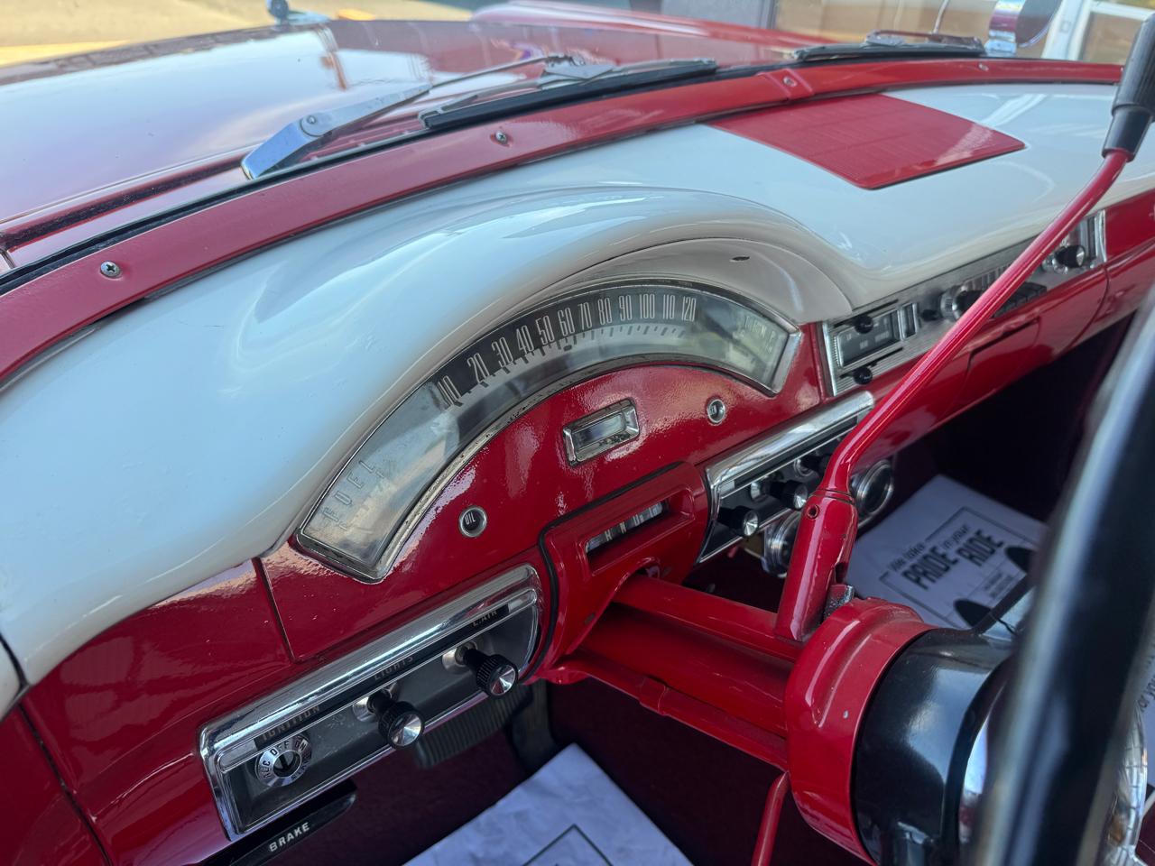 Ford Fairlane  1957