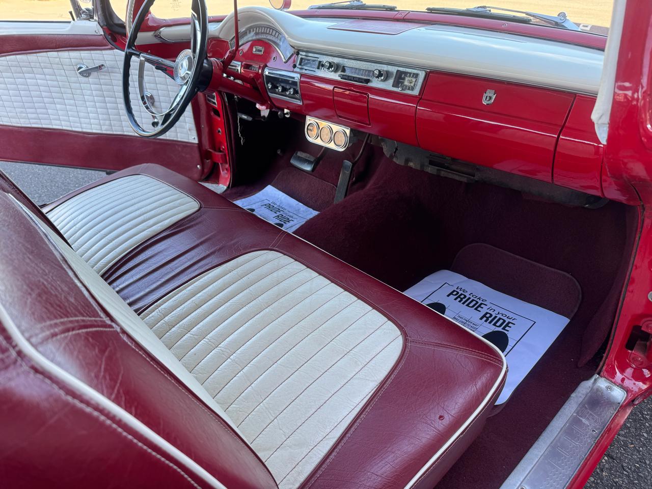 Ford Fairlane  1957