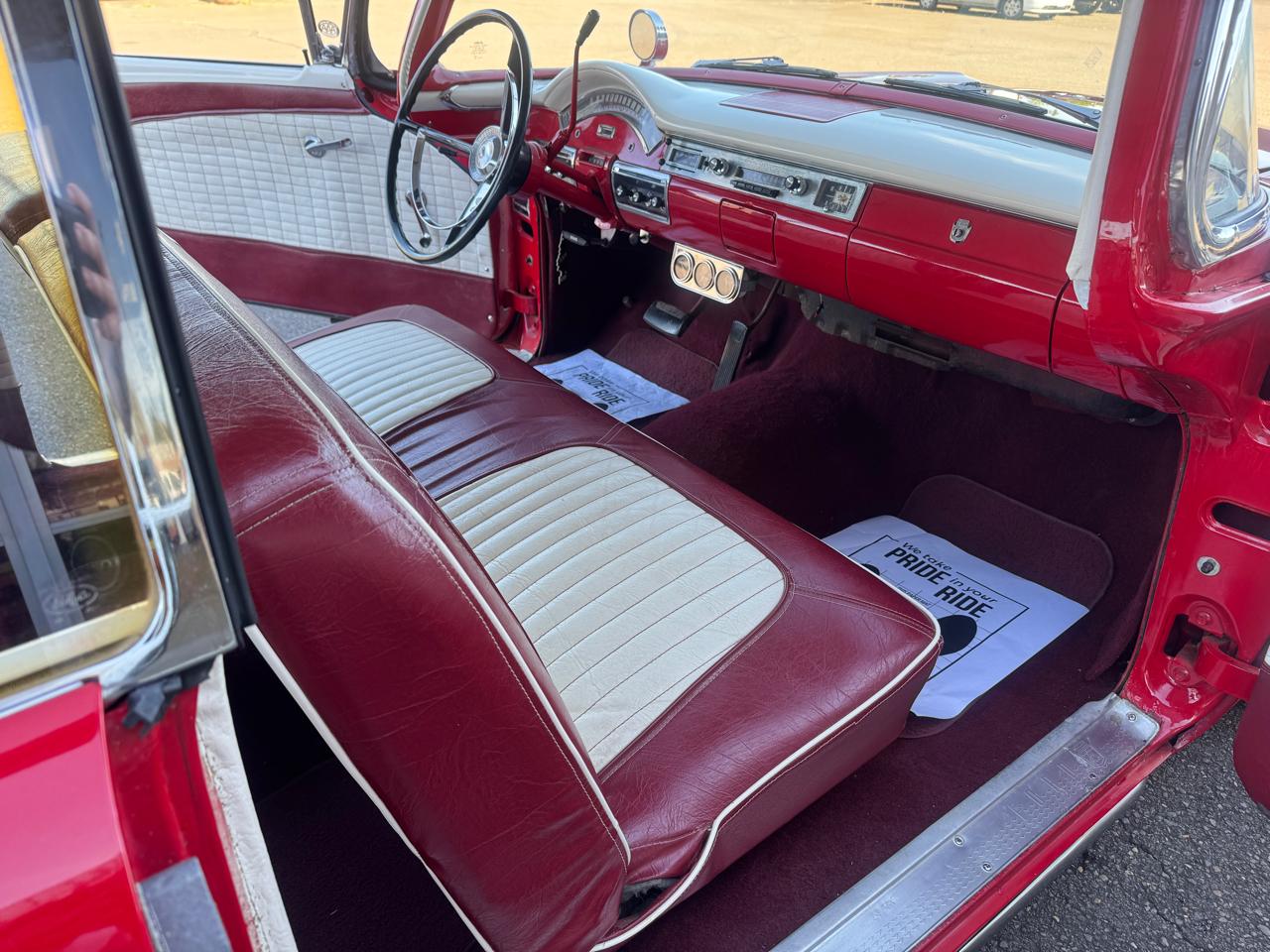 Ford Fairlane  1957