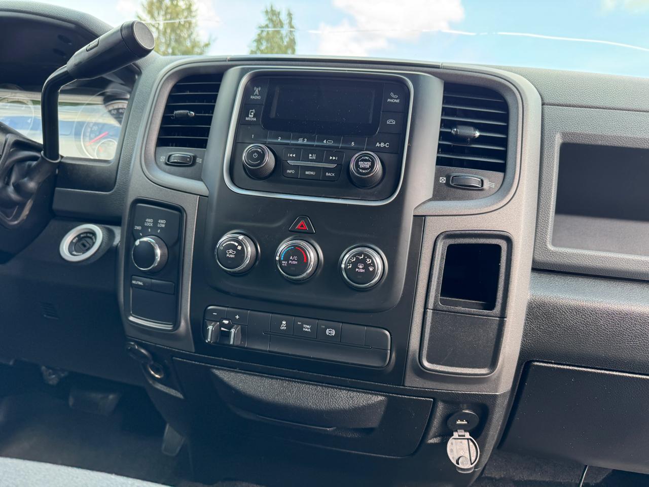 RAM 2500 Tradesman Crew Cab LWB 4WD 2018