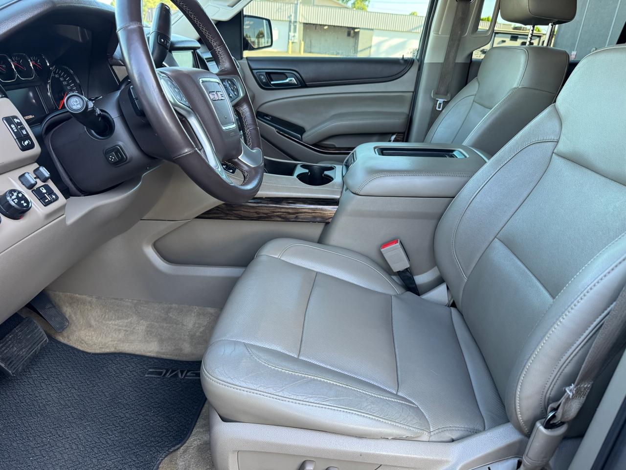 GMC Yukon SLT 4WD 2015