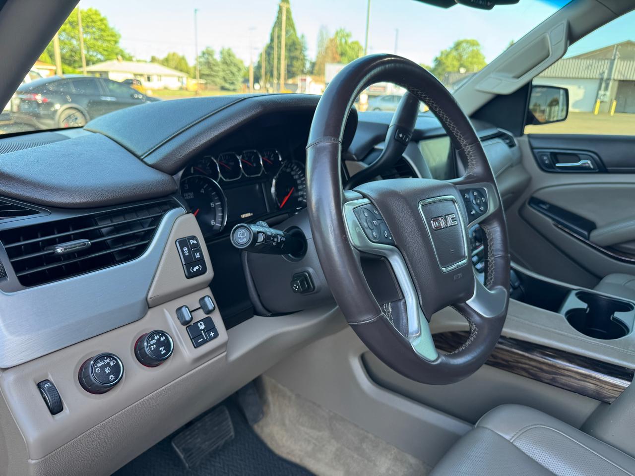 GMC Yukon SLT 4WD 2015