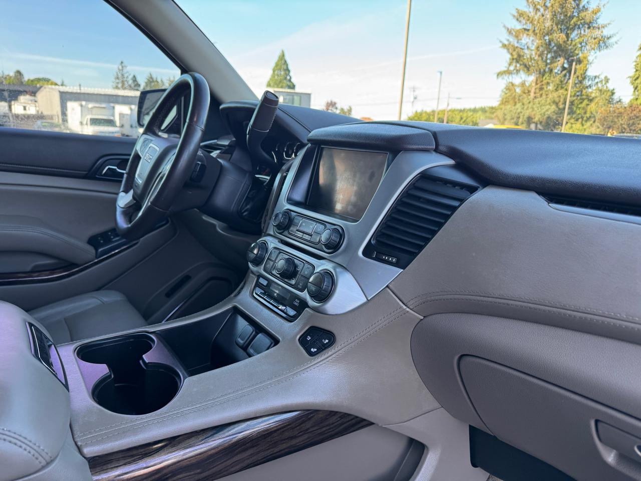 GMC Yukon SLT 4WD 2015