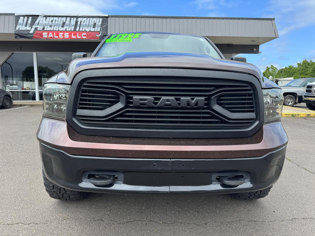 RAM 1500 SLT 4x4 Crew Cab 6'4" Box 2015