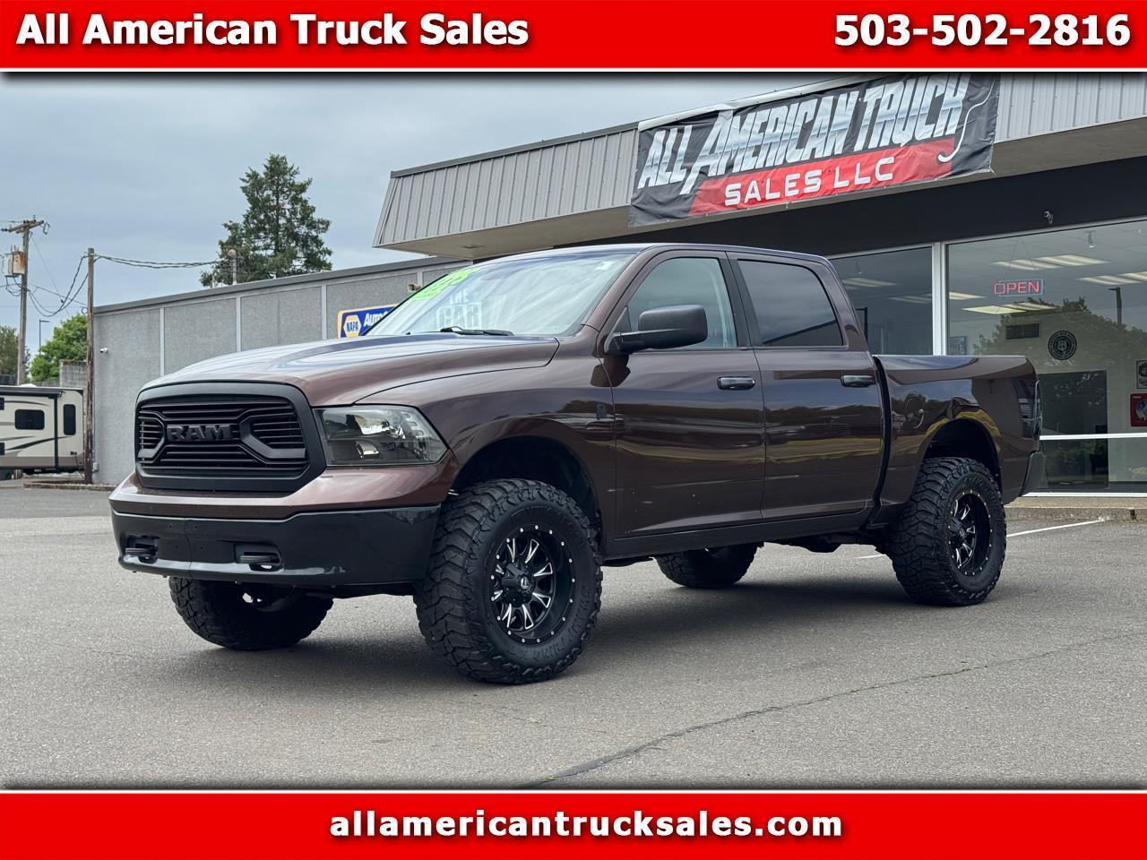 RAM 1500 SLT 4x4 Crew Cab 6'4" Box 2015