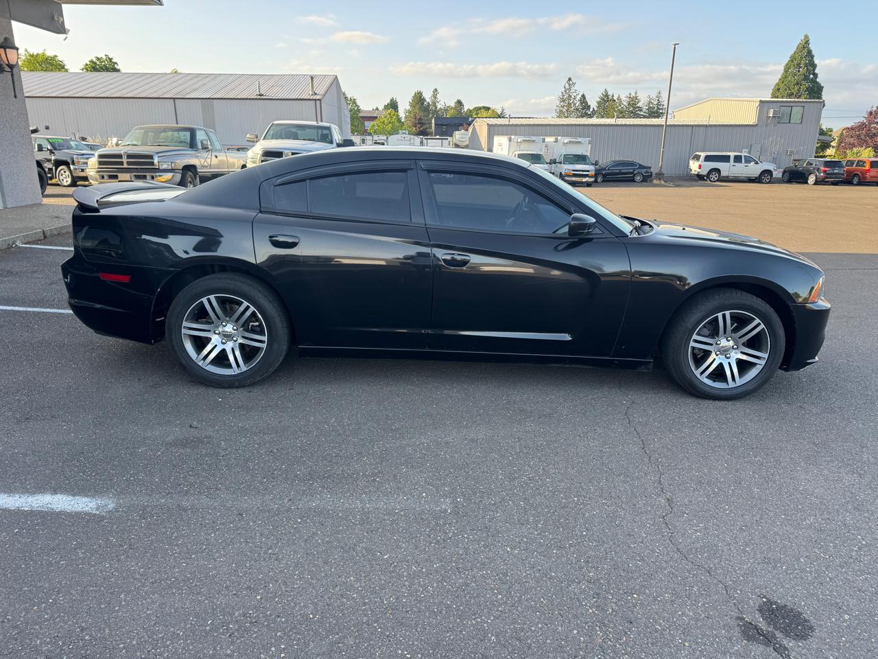 Dodge Charger SE 2014