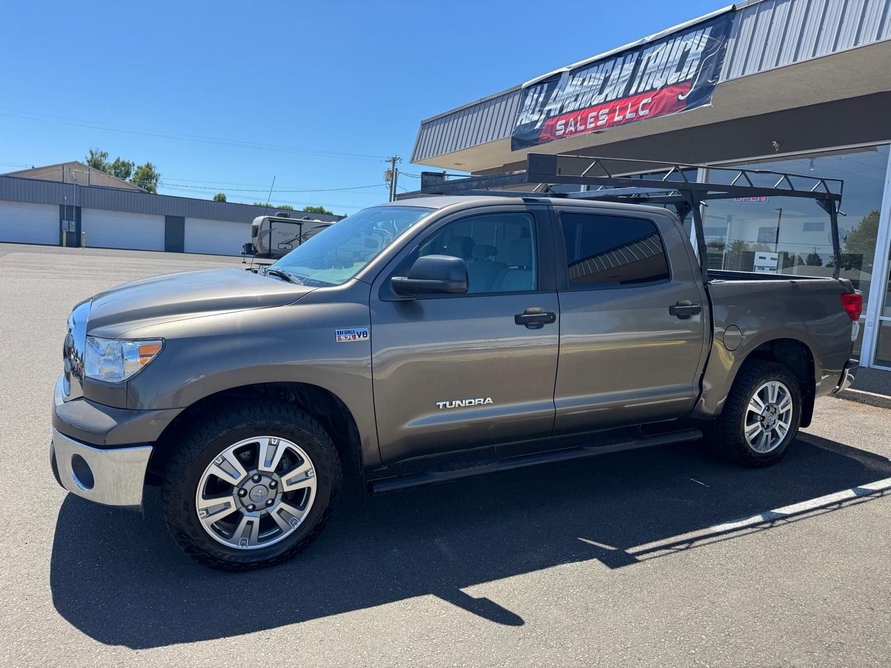 Toyota Tundra Tundra-Grade CrewMax 5.7L FFV 4WD 2010