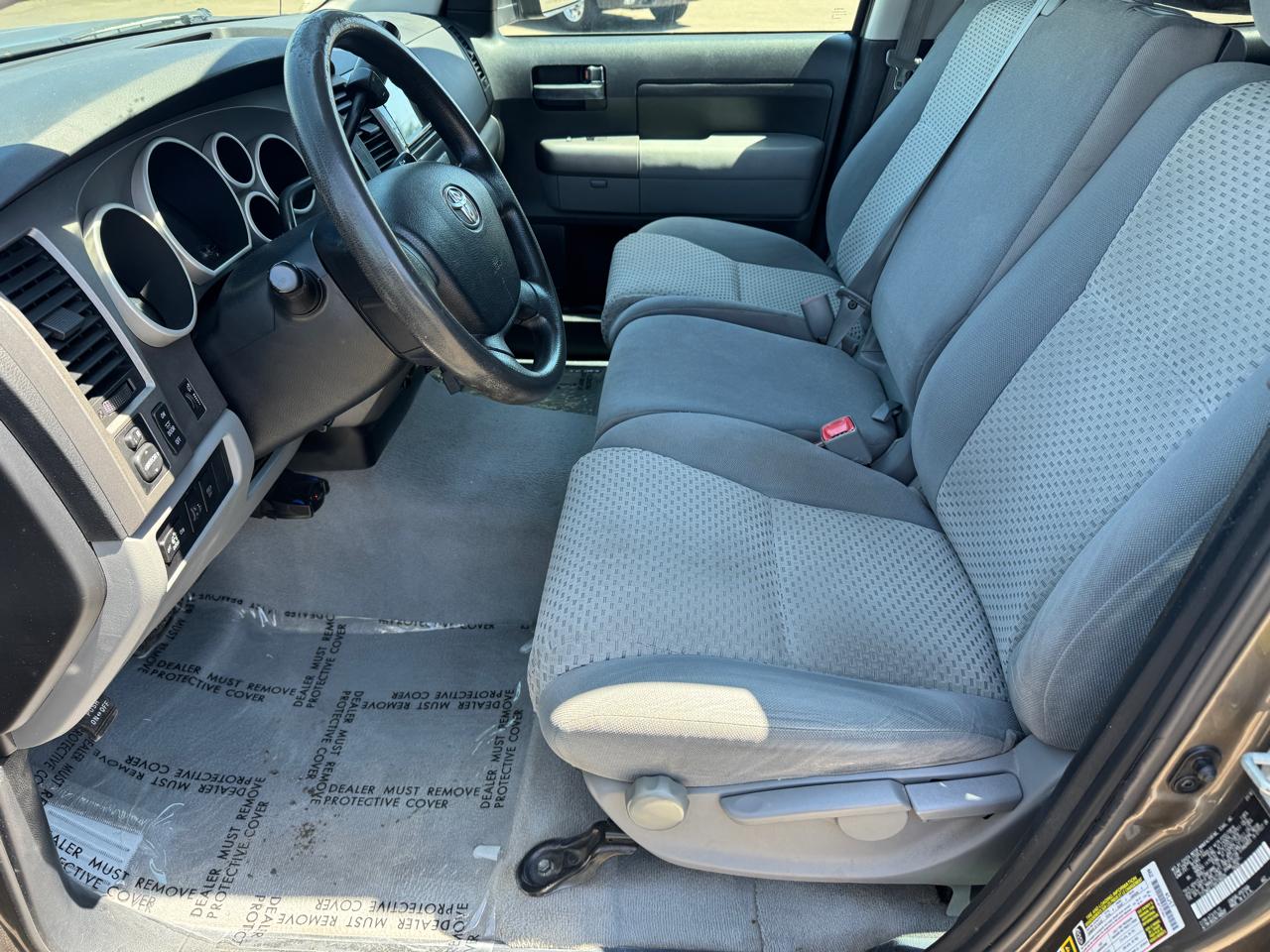 Toyota Tundra Tundra-Grade CrewMax 5.7L FFV 4WD 2010