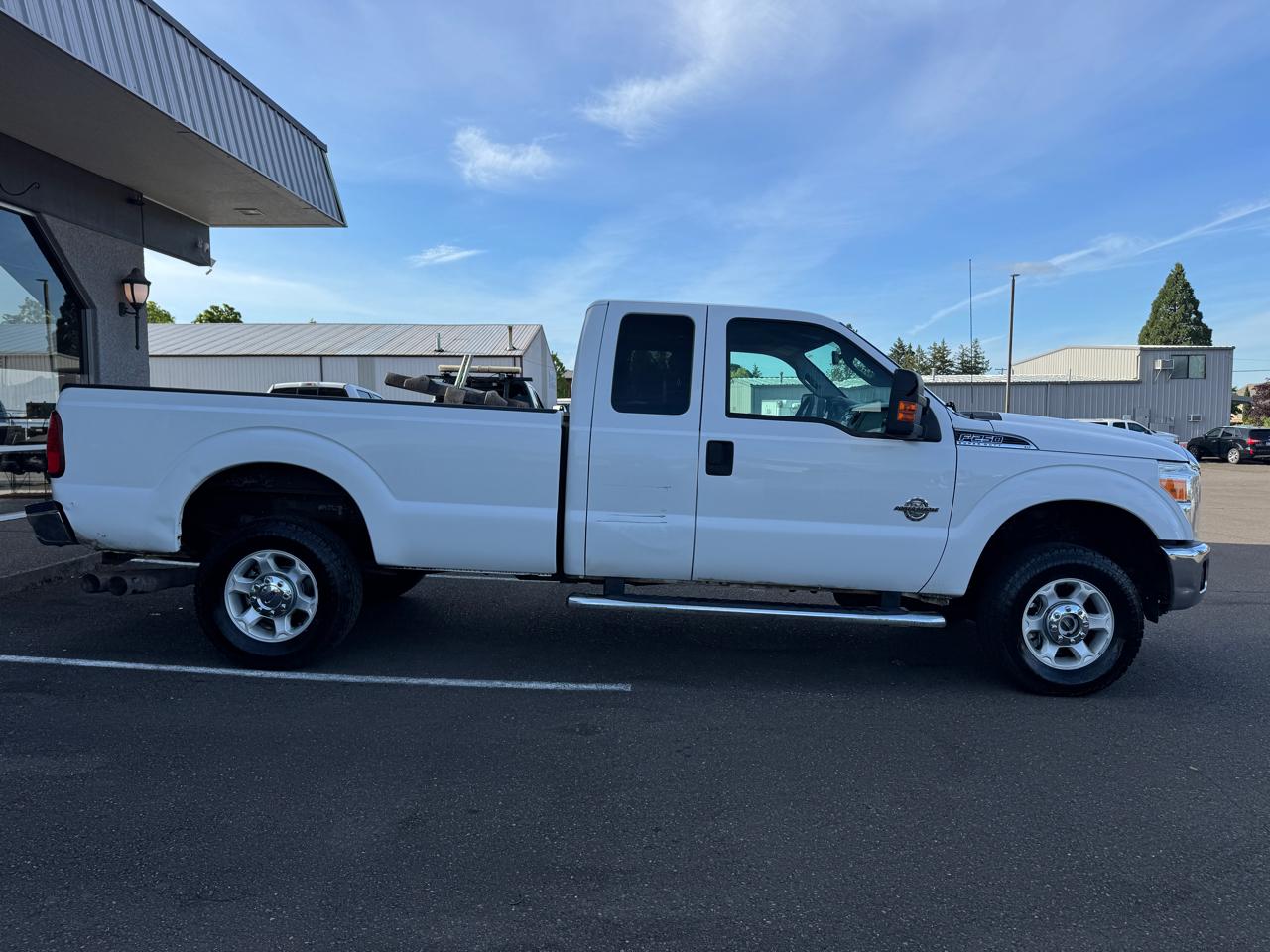 Ford F-250 SD XL SuperCab 4WD 2015