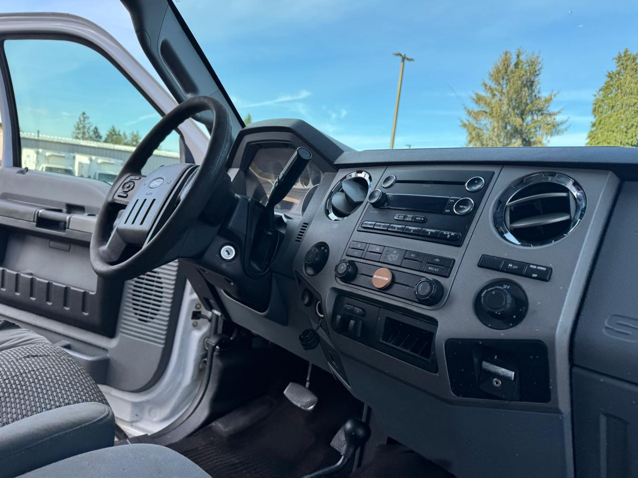 Ford F-250 SD XL SuperCab 4WD 2015
