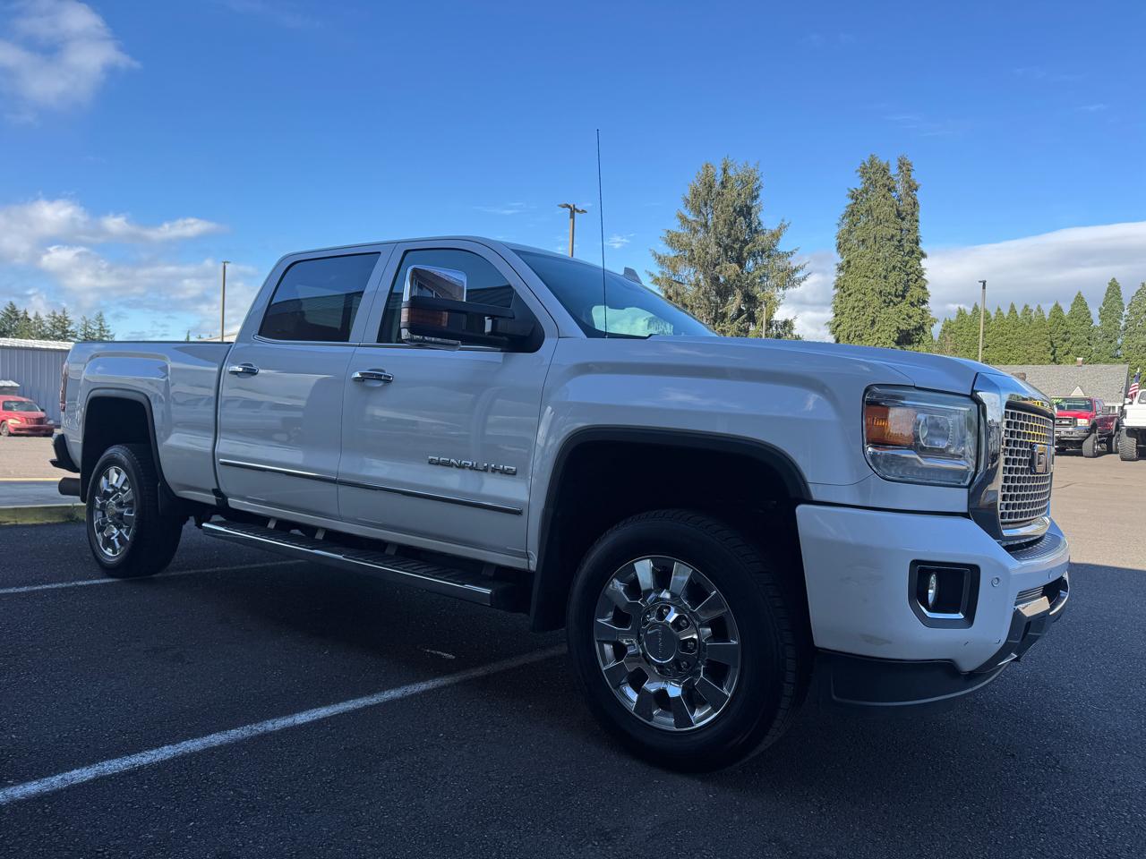 GMC Sierra 2500HD Denali Crew Cab 4WD 2016
