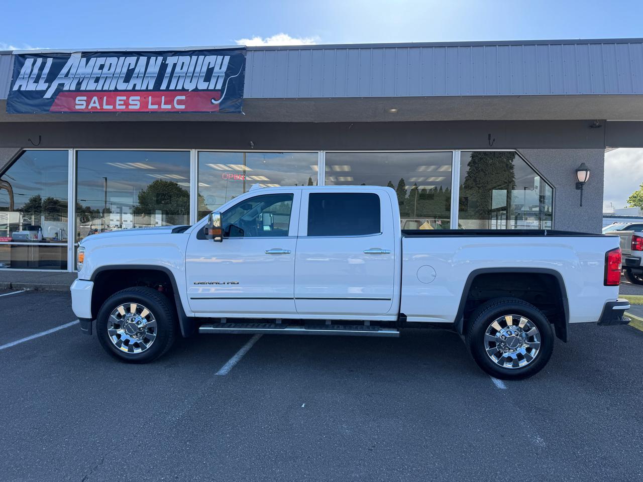 GMC Sierra 2500HD Denali Crew Cab 4WD 2016