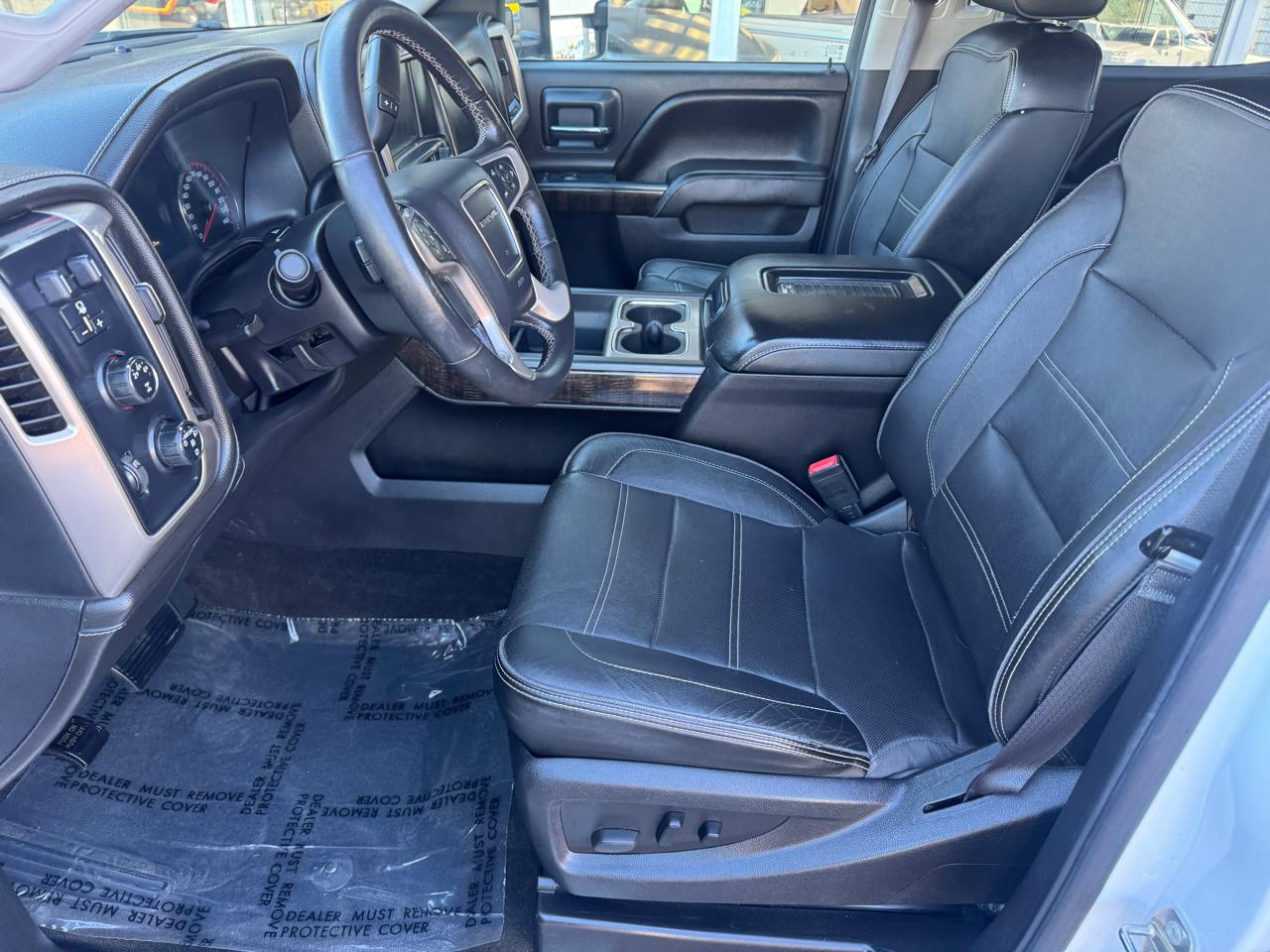 GMC Sierra 2500HD Denali Crew Cab 4WD 2016